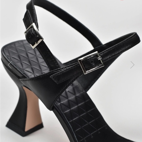 Heeled sandals - Picture 3 of 5